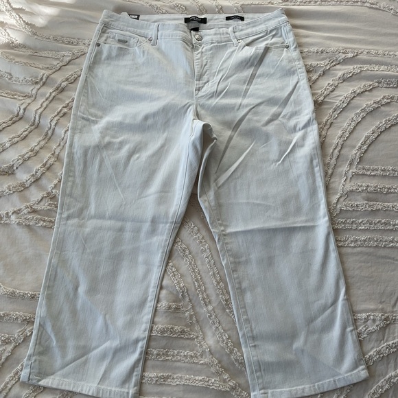 Nine West Denim - Nine West White  Jeans capri nwt 16 NWT